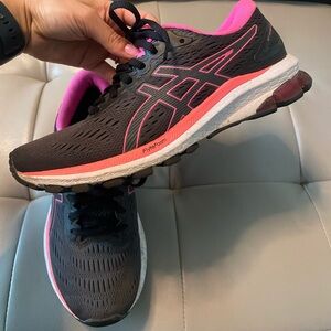 New! Women’s Brooks Running Sneakers Size 6.5